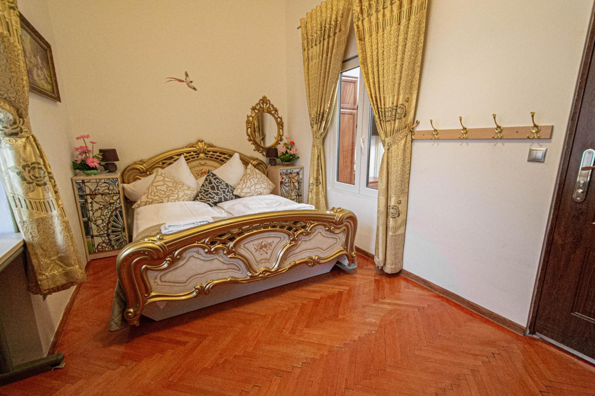 The Grand Royal 3Bdr Heart Of Old Town Apartment ปราก ภายนอก รูปภาพ