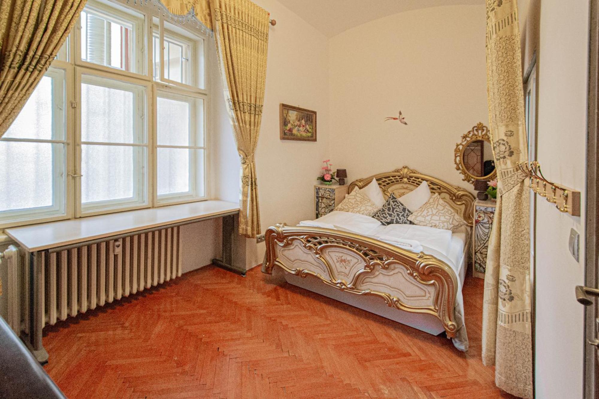 The Grand Royal 3Bdr Heart Of Old Town Apartment ปราก ภายนอก รูปภาพ